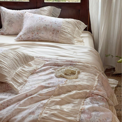 Satin-Bettwäschegarnitur im Vintage-Look mit Volant und floralem Jacquard Brehn