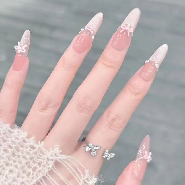Elegante Nagelkunst Brehn