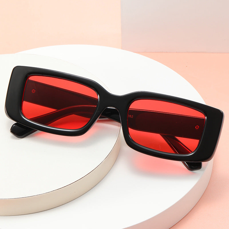 Damen Modische Sonnenbrille mit markantem Design Brehn