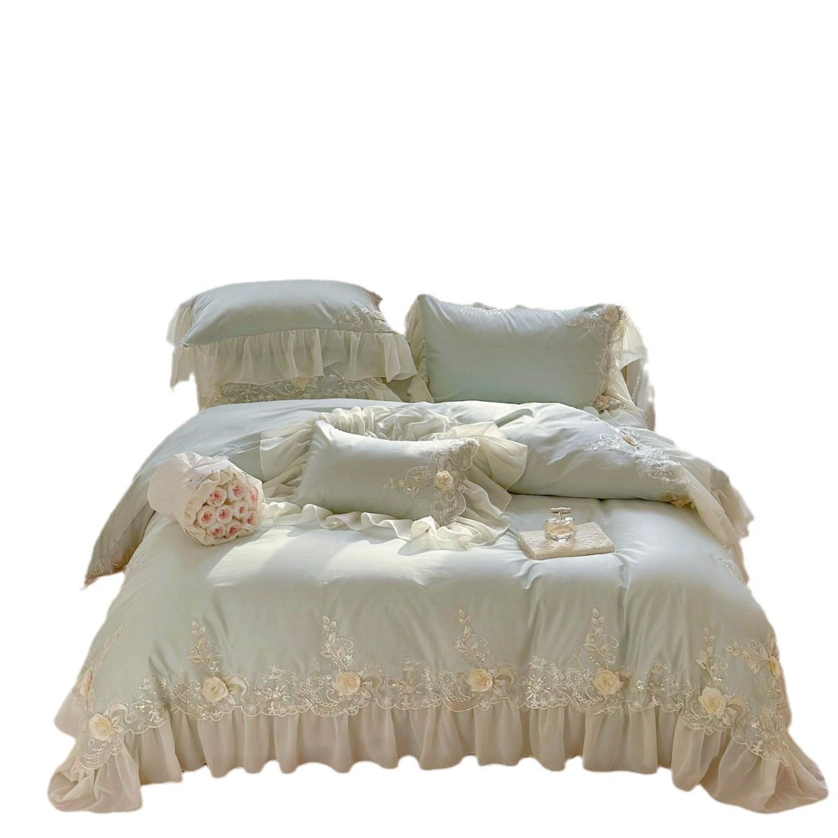 Luxuriöses besticktes Bettwäsche-Set mit Rüschen und Spitze