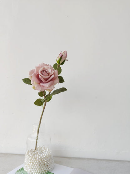 Lebensnahe dekorative Rosenstiel