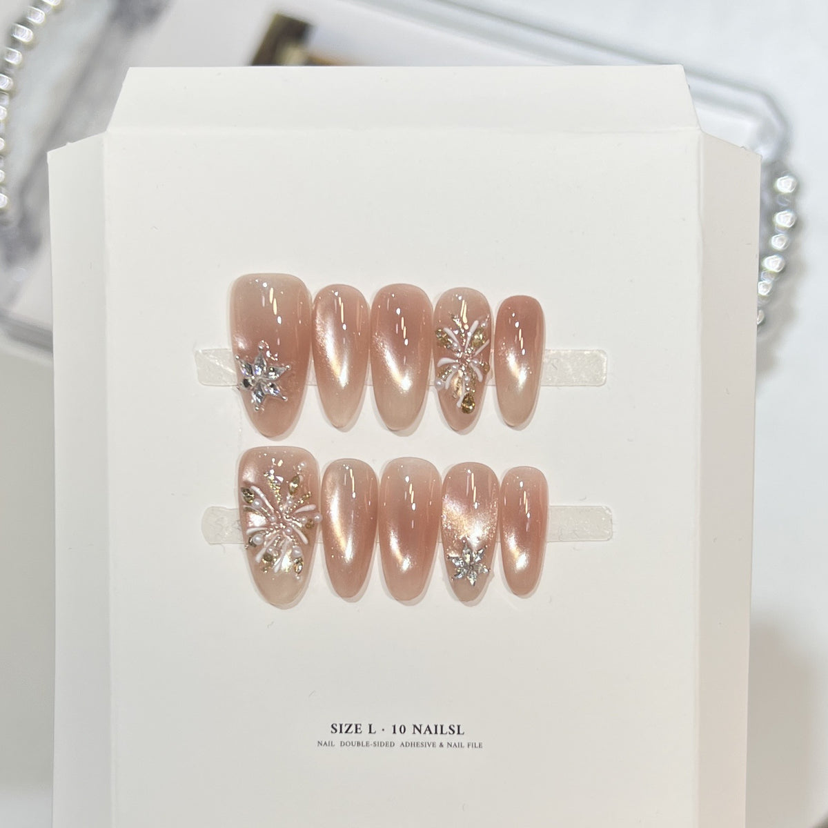 Glitzerndes Press-On Nagelkunst-Set mit Schneeflocken-Design Brehn