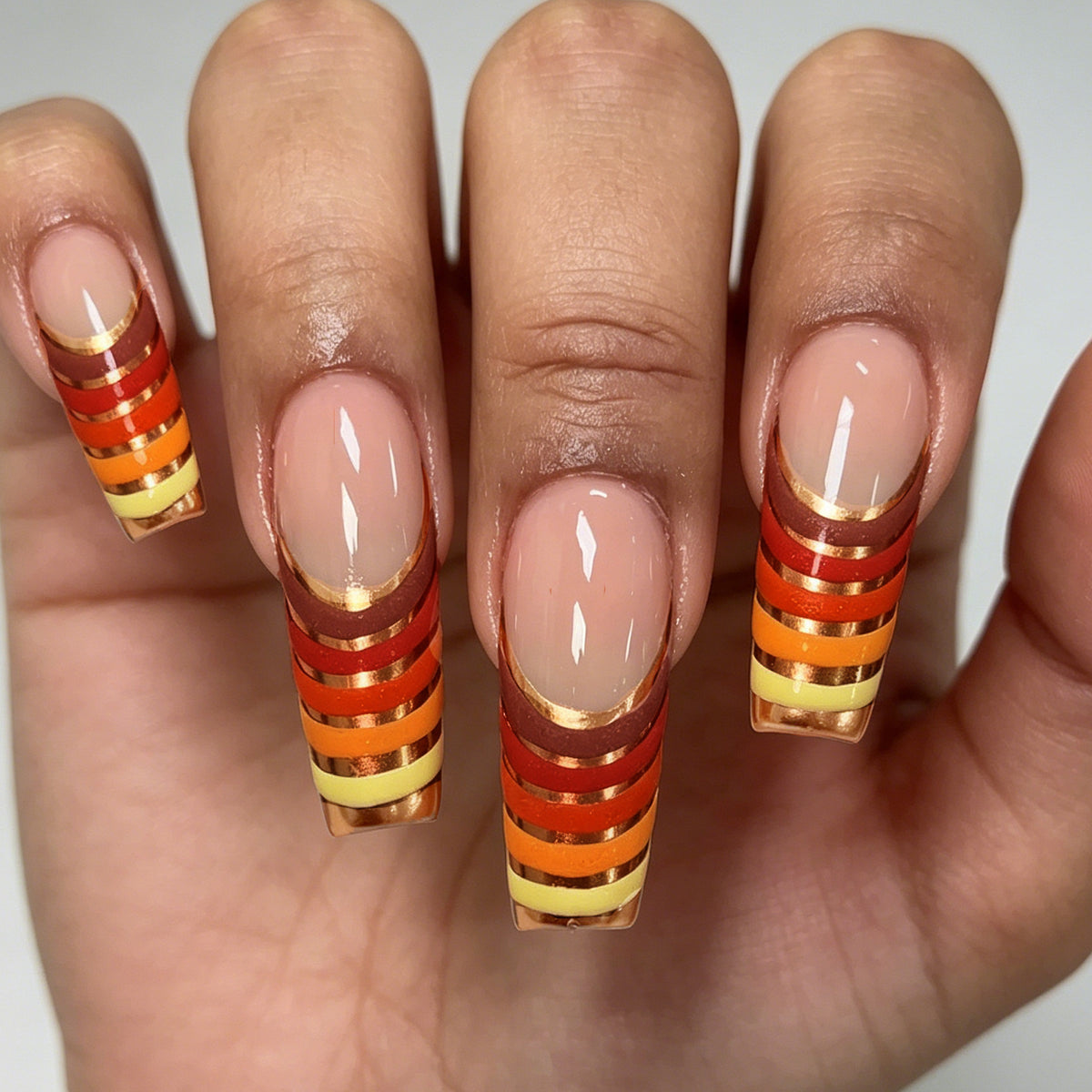 Gestreifte Ombre Acryl-Nagelverlängerungen Brehn