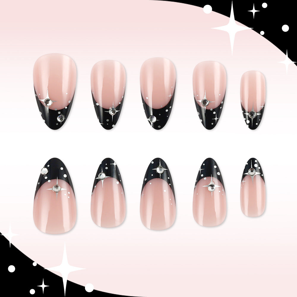 Elegante Stiletto-Nagelkunst Brehn