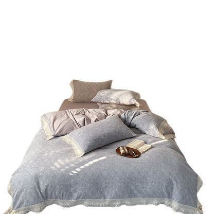 Reversibles Baumwollsatin-Bettwäscheset mit feiner Jacquard-Struktur und Spitzenkante