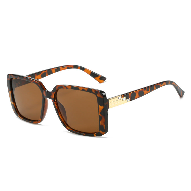 Damen modische quadratische Sonnenbrille mit trendigen Details Brehn