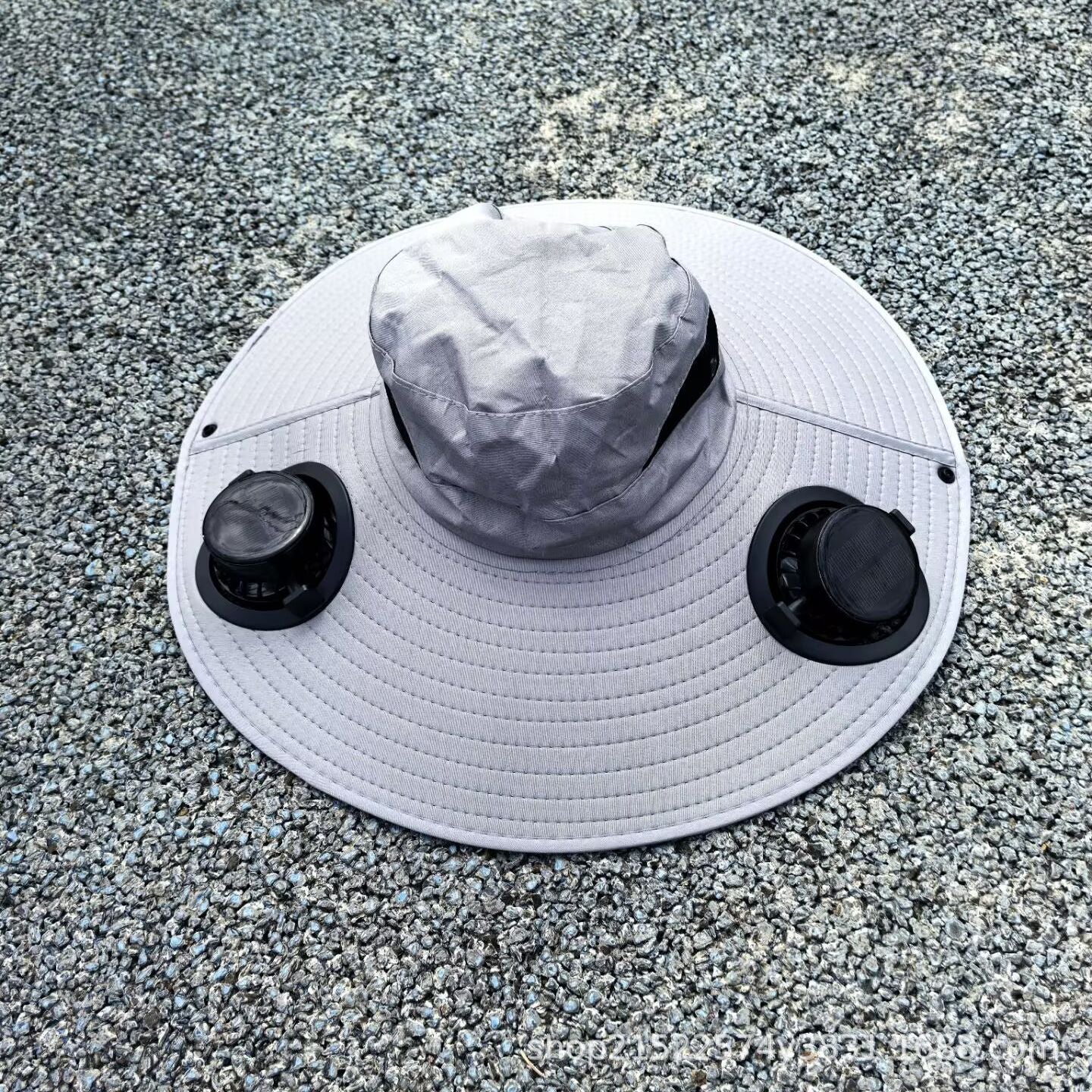 luftgekühlter Sonnenhut mit abnehmbaren USB-Ventilatoren und breitem Nackenschutz Brehn