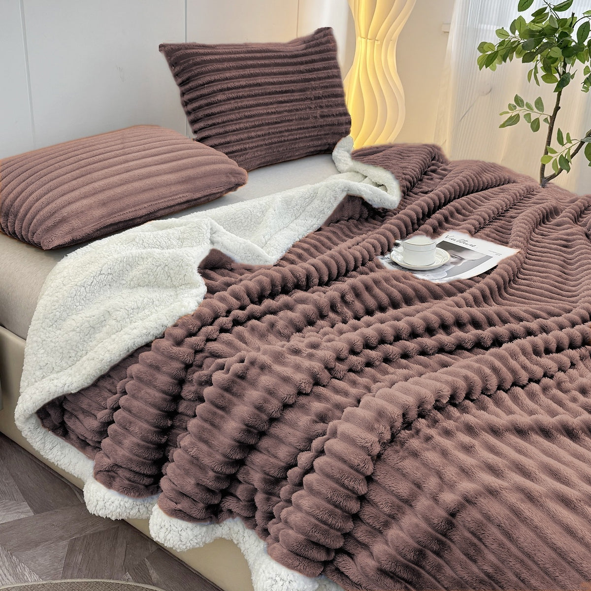 Luxuriöse Plüsch Streifen Fleece Decke