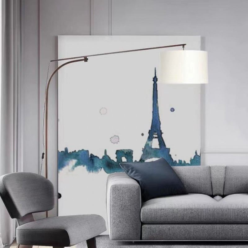 Verstellbare Bogenfußlampe mit elegantem Schirm