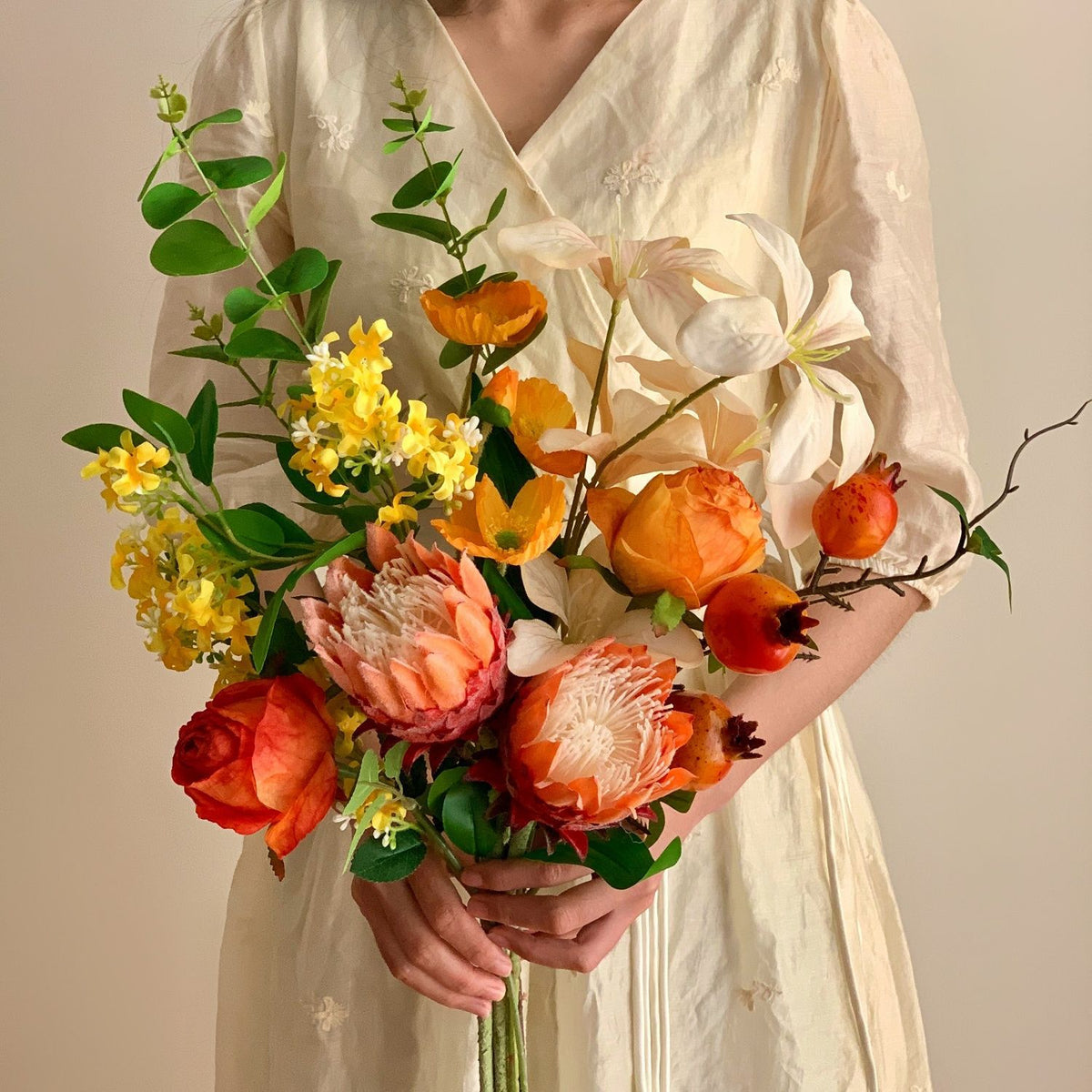 Lebensechte Blumenarrangement für moderne Wohnkultur