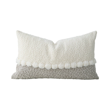 Dekoratives Bouclé-Kissen mit Teddy-Fleece-Struktur und Ziernaht Brehn