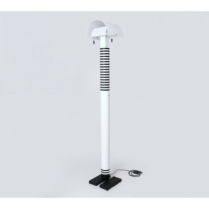 Moderne dekorative Tischlampe mit gestreiftem Fuß