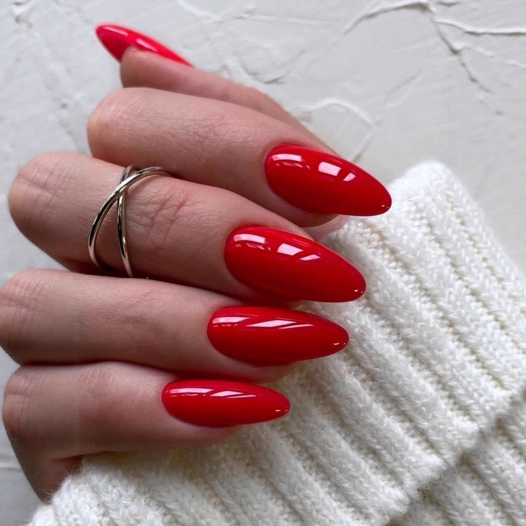 Kunstvolle Nagelverlängerungen mit Eleganten Spitzen Brehn