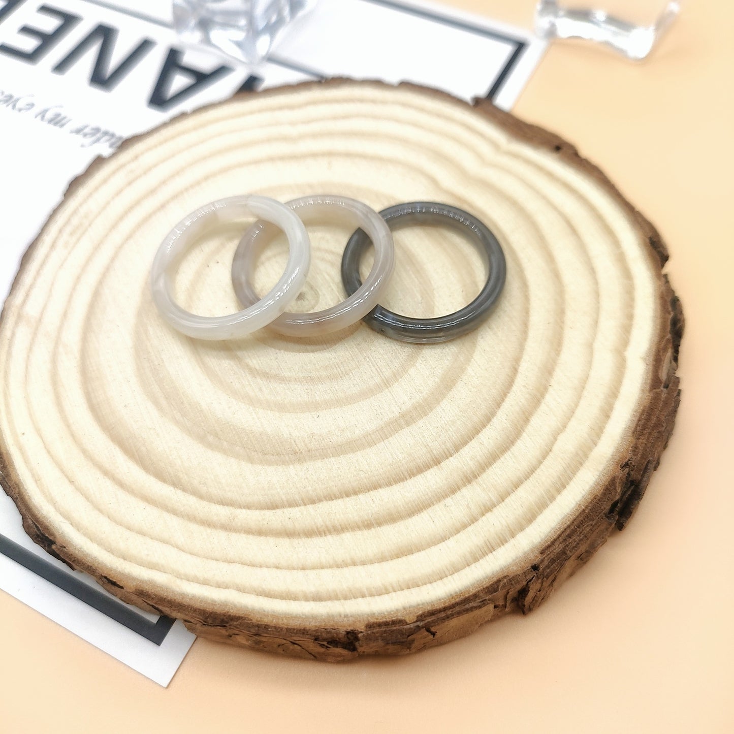 Schmetterlings-inspirierter Harzring Brehn