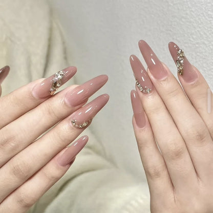 Elegante Stiletto-Nagelkunst-Verstärkungen