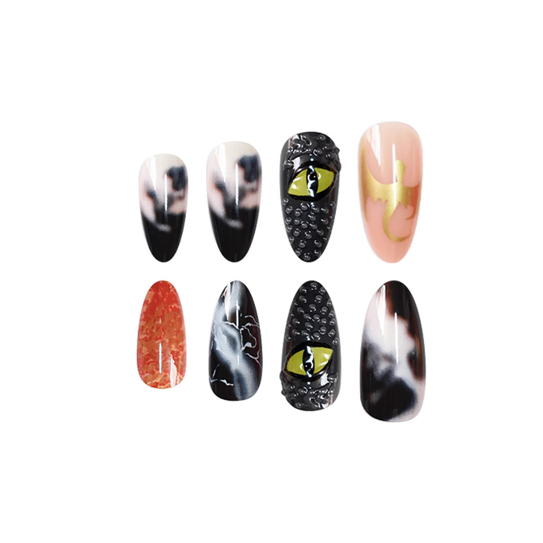 Künstlerisch thematisierte Press-On Nagelkunst Brehn