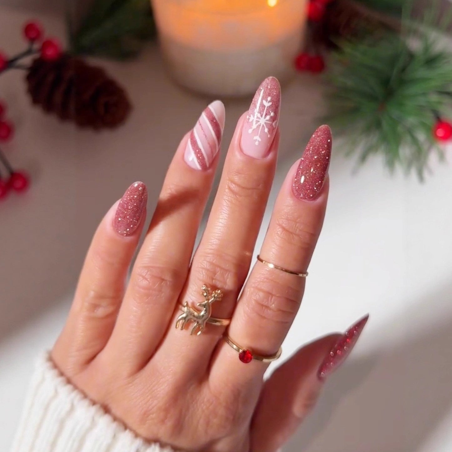 Kunstnagelset mit glitzerndem Weihnachtsdesign Brehn