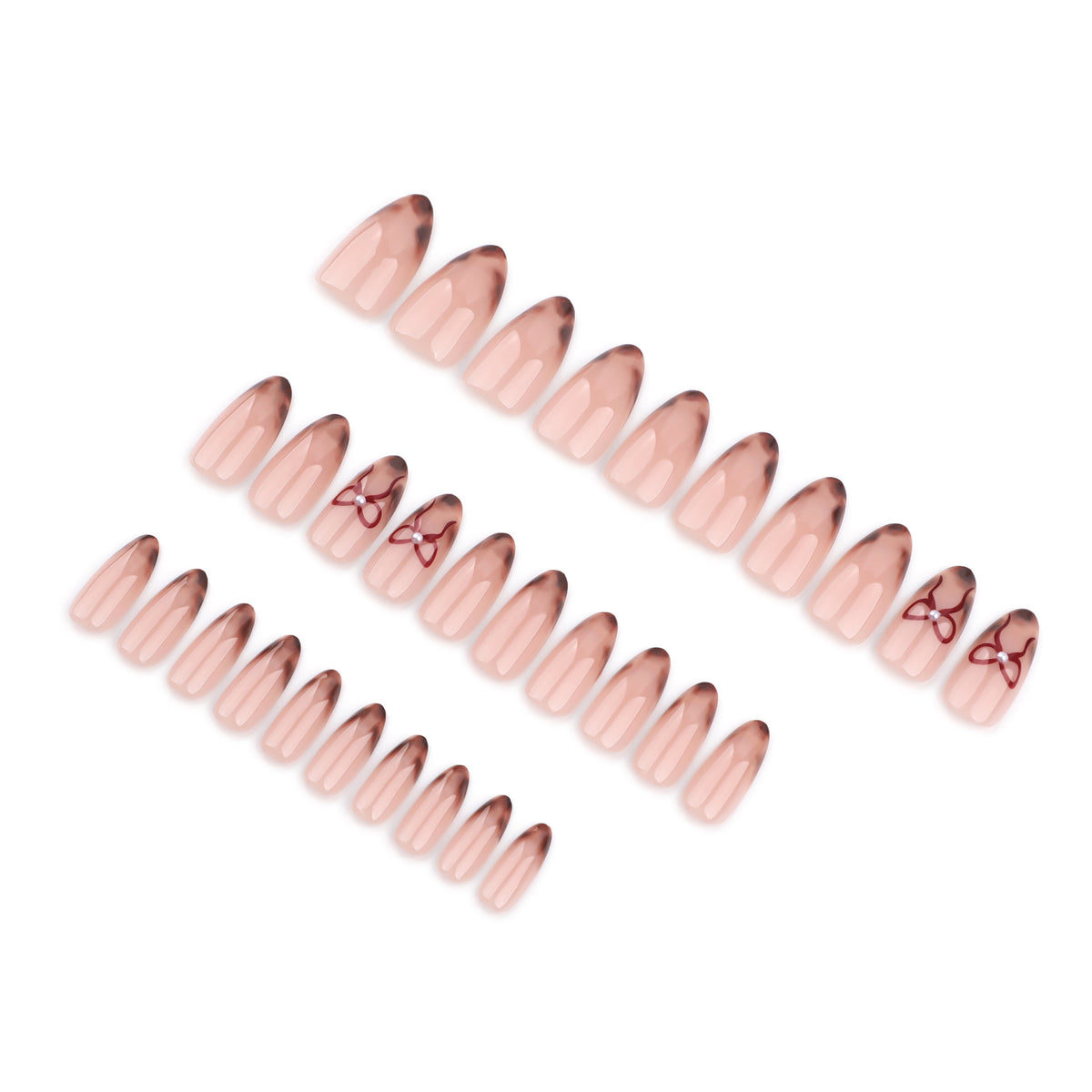 Kunstvolle Nagelkunst mit elegantem Blumenmotiv Brehn