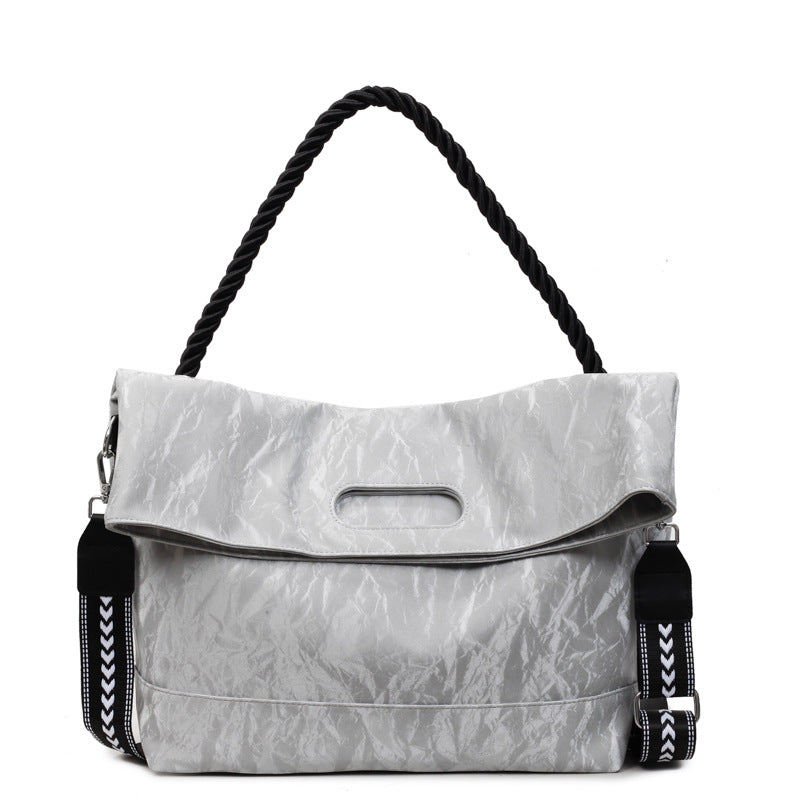 Stylische faltbare Schultertasche