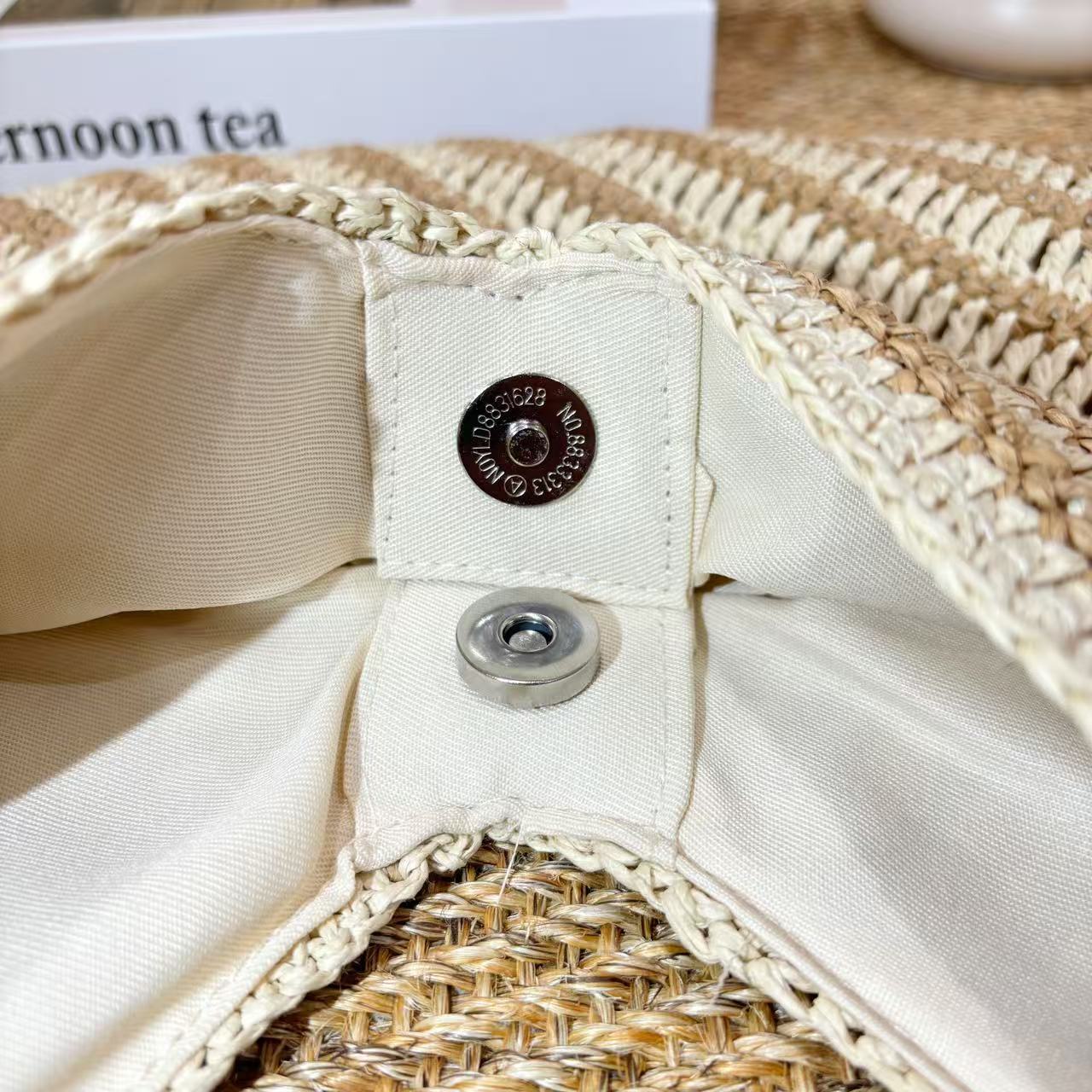 Schultertasche Aus Handgewebtem Material Brehn