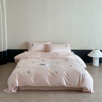 Besticktes Satin Bettwäsche Set mit Rüschenkissenbezügen