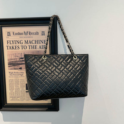 WoQuilted Tote Bag mit Kettengriffen Brehn
