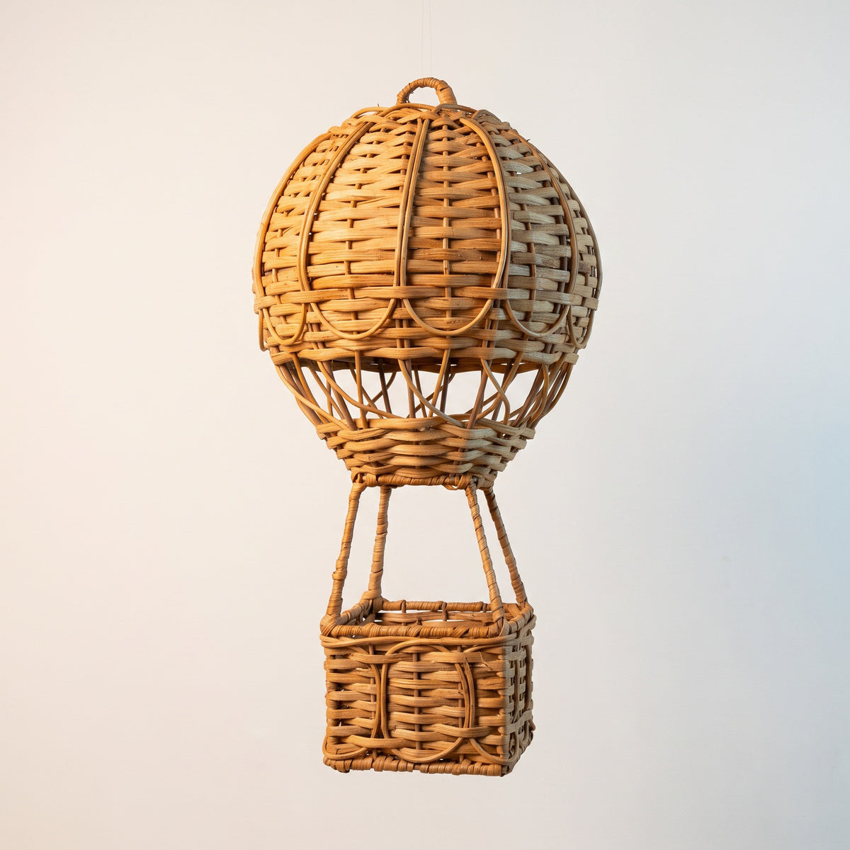 Handgewebter Aufbewahrungskorb im Heißluftballon-Design Brehn
