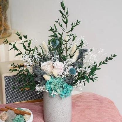 Eleganter getrockneter Blumenstrauß