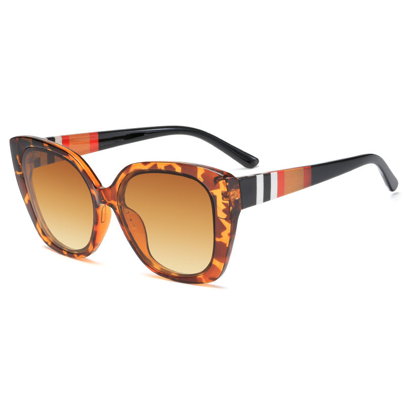 Damen modische Brille im auffälligen Retro-Stil Brehn