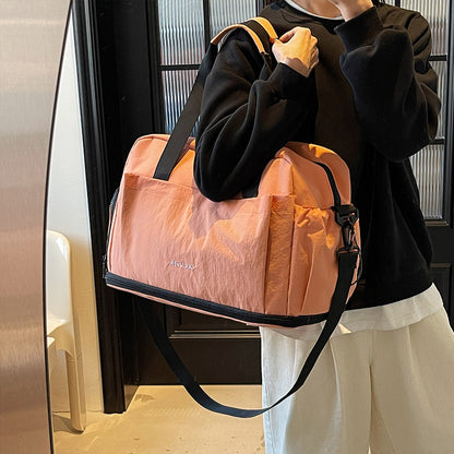 Vielseitige Reisetasche mit mehreren Taschen Brehn