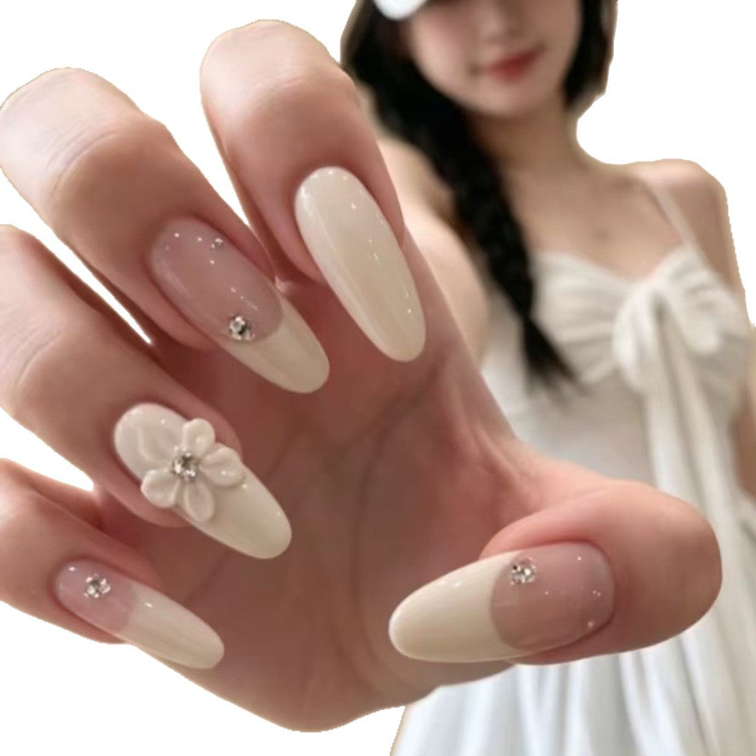 Florale dekorative Nagelverlängerungen