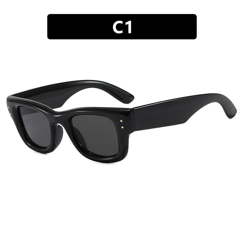 Damen modische Sonnenbrille mit breitem, elegantem Rahmen und schützendem UV-Filter Brehn