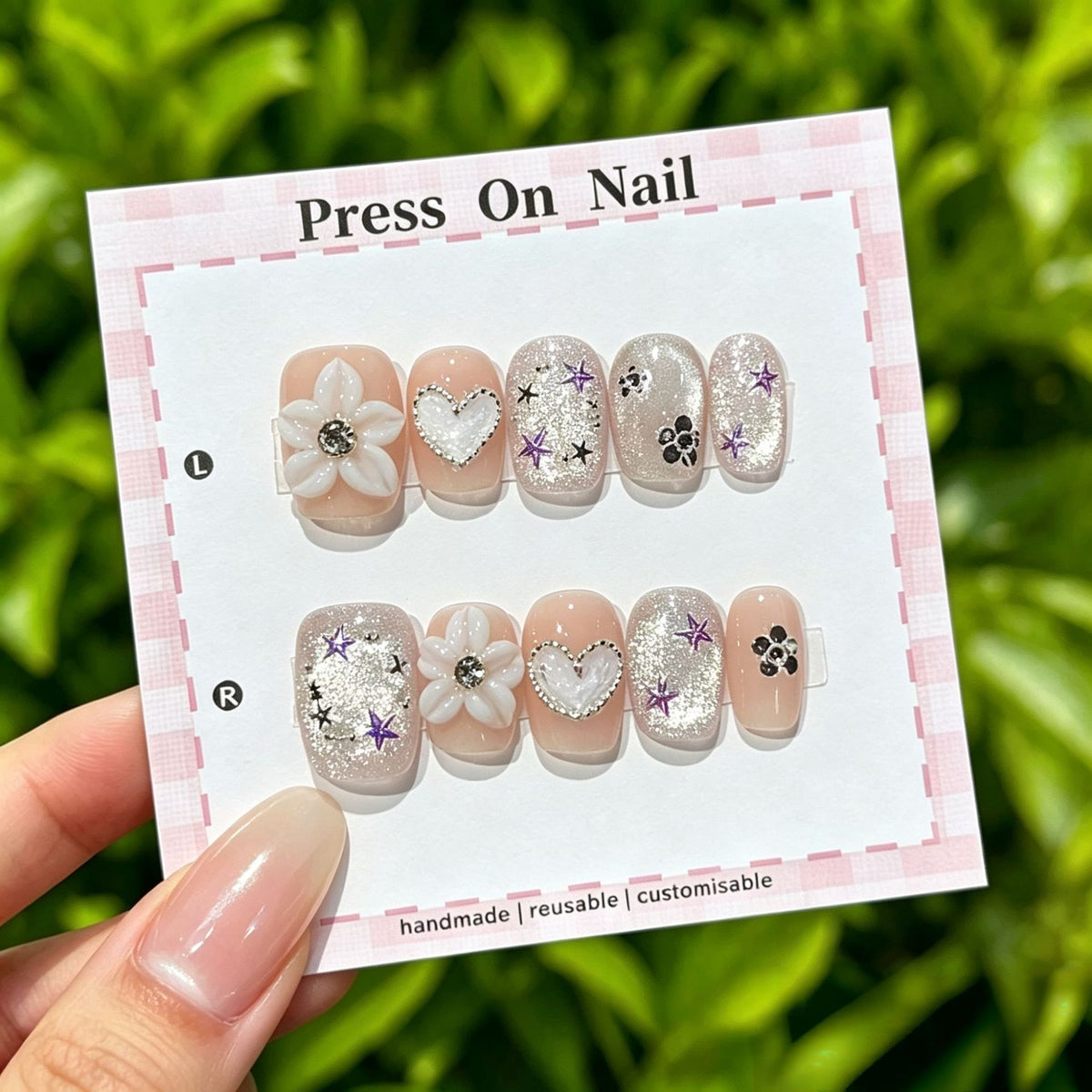 Anpassbare florale Press-On Nagelkollektion