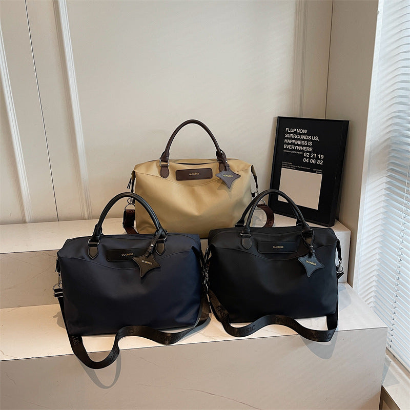Elegante Reisetasche Mit Praktischen Fächern Brehn