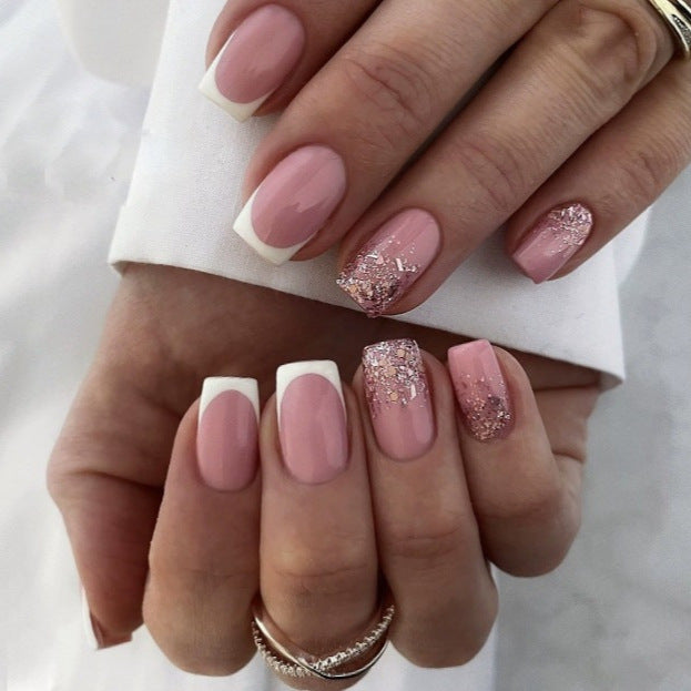 Elegante Press-On Nagelkunst Brehn