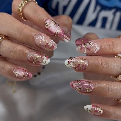 Künstlerische goldene florale Druck-Nagelkunst Brehn