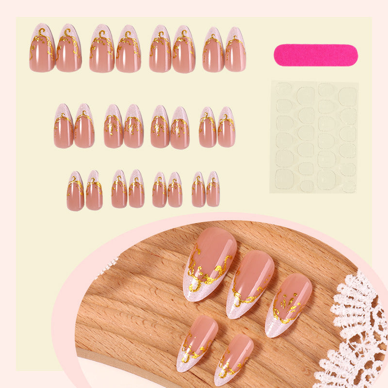 Dekoratives Premium Press-On Nagelset mit goldenen Akzenten Brehn