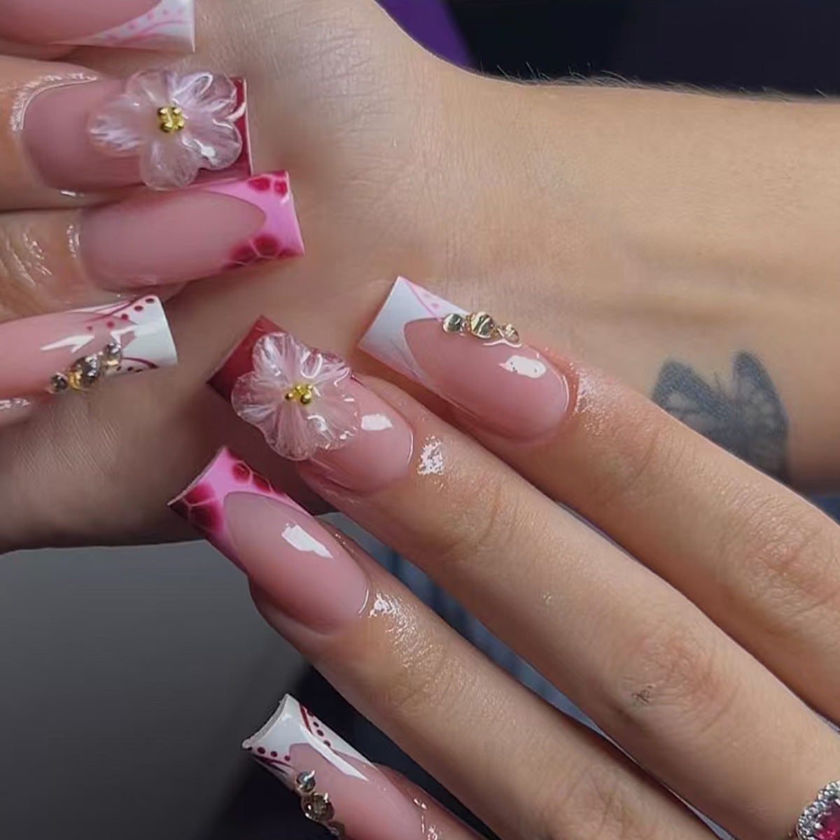 Elegante 3D Blumendekoration Press-On Nagelverlängerungen Brehn