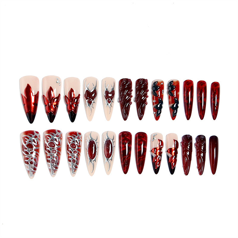 Kunstvolle 3D Nagelspitzen mit eleganten Motiven Brehn