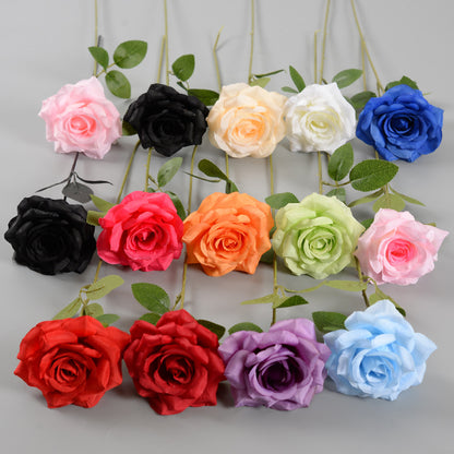 Elegantes Seidentuch Rosenhaaraccessoire