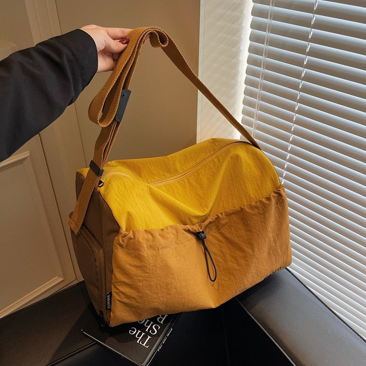 Sportliche Umhängetasche Mit Vielseitigem Fächerdesign Brehn