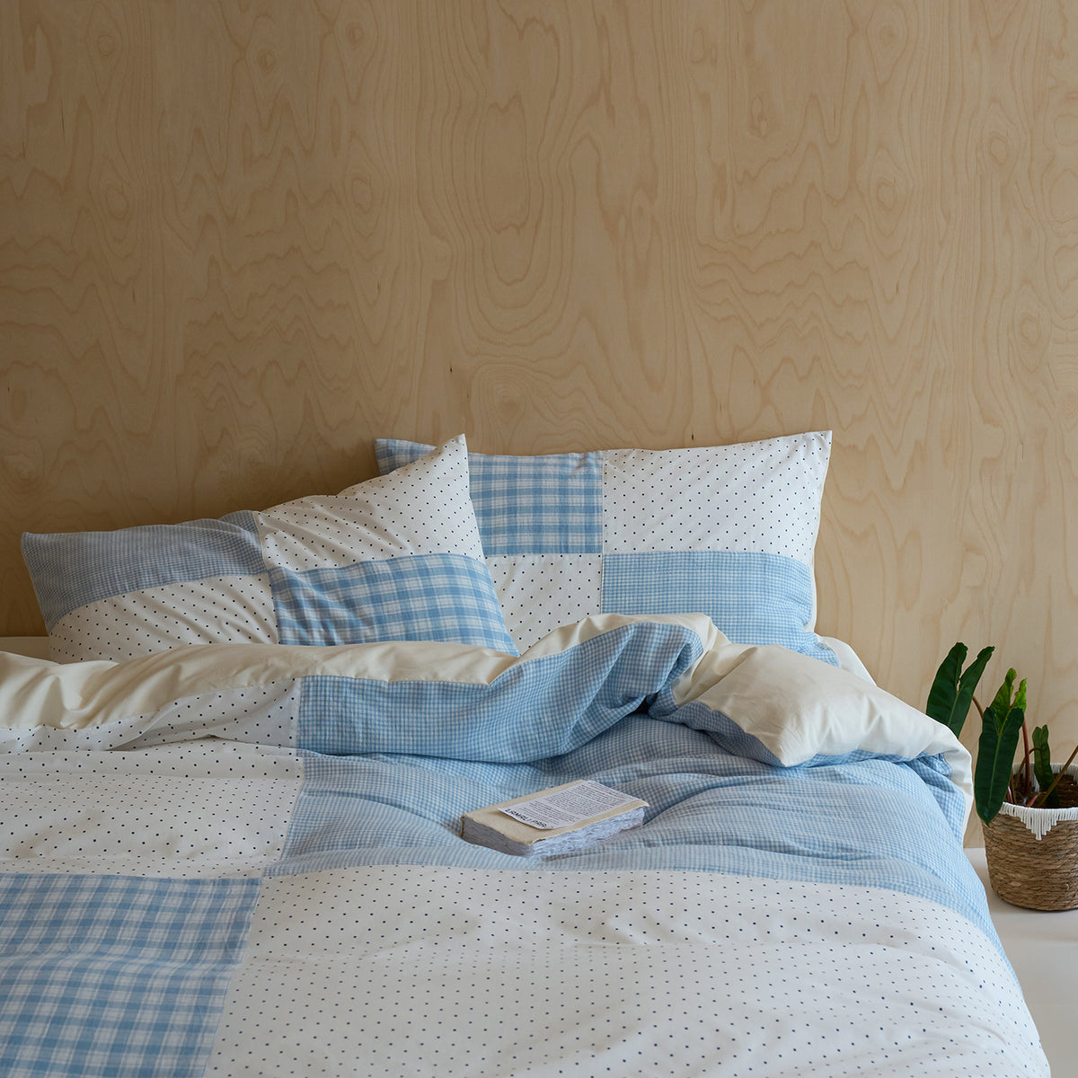 Umkehrbare gebürstete Baumwolle Gingham & Punkt Bettbezug Set