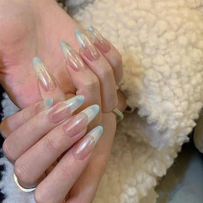 Premium Kunstnägel mit Elegantem Ombre-Effekt Brehn