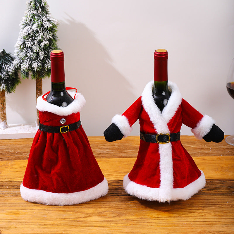 Dekorative Weinflaschenhülle im Weihnachtsmann-Look Brehn