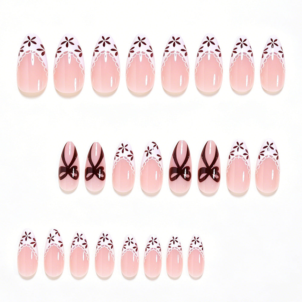 Elegante florale Akzent Press-On Nail Art Brehn