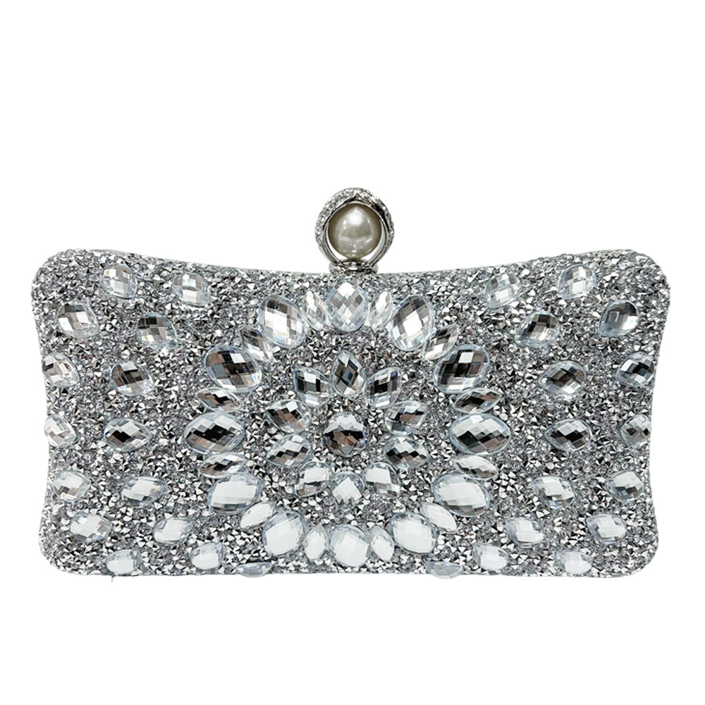 Aufwendig besetzte Abend-Clutch