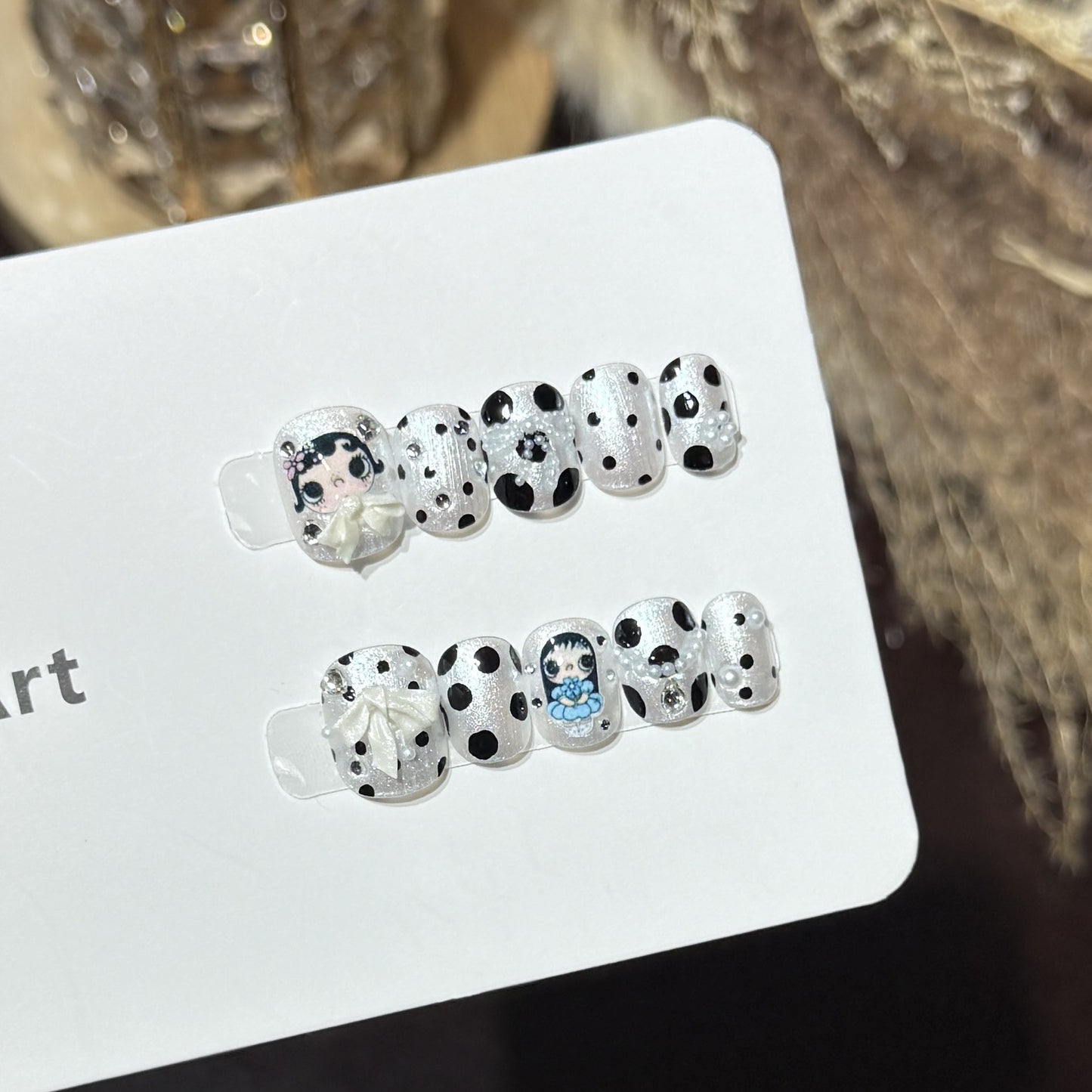 Verspieltes Charakter Press-On Nail Art Set Brehn