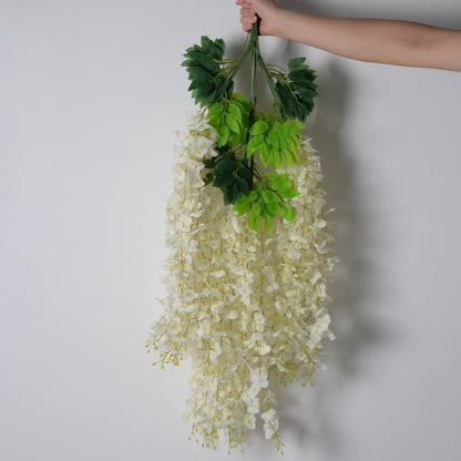 Hängende florale Kaskadendekoration