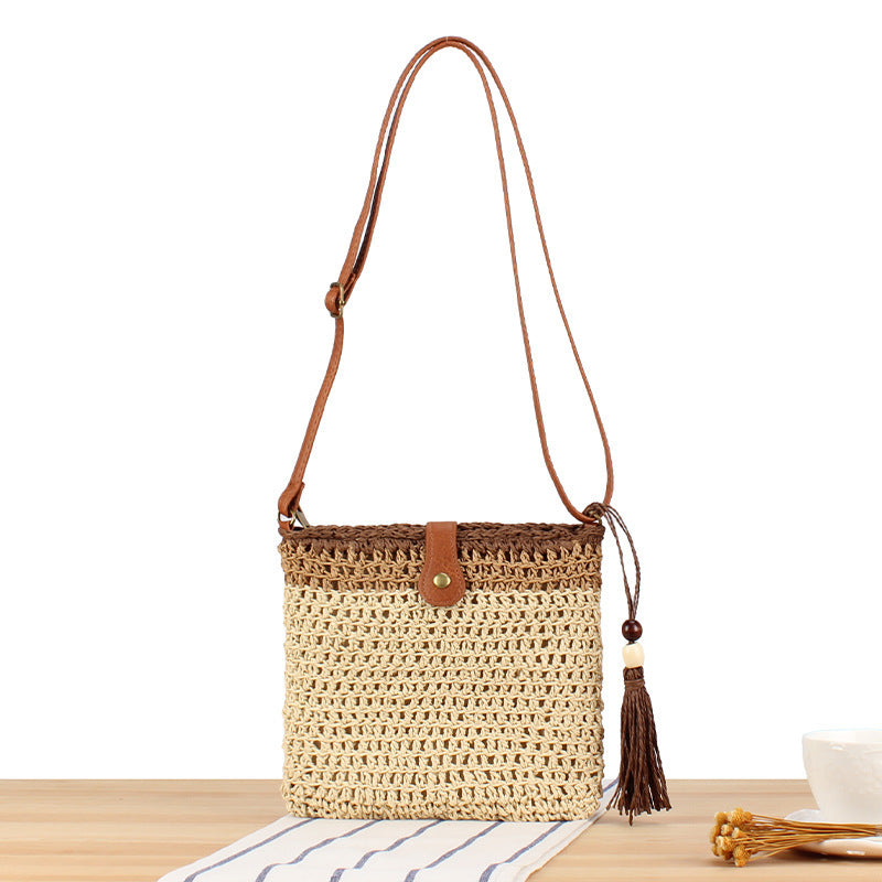 Handgefertigte Schultertasche mit Quasten und Lederakzenten Brehn
