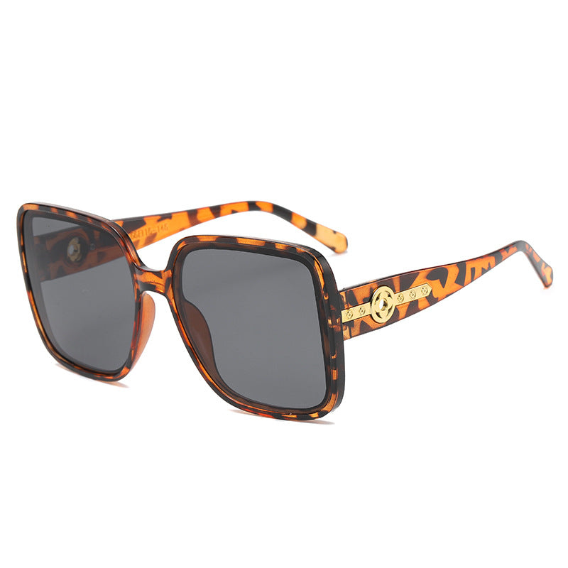 Damen modische quadratische Sonnenbrille mit luxuriösen Details Brehn